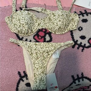 Stylish Green Patterned Bikini Set